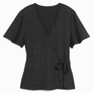 GAP Wrap Front Top in Black Size M Women's